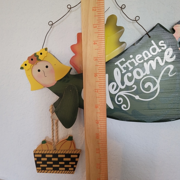 Autumn Angel WELCOME FRIENDS door decor wooden wall hanging - Picture 4 of 5